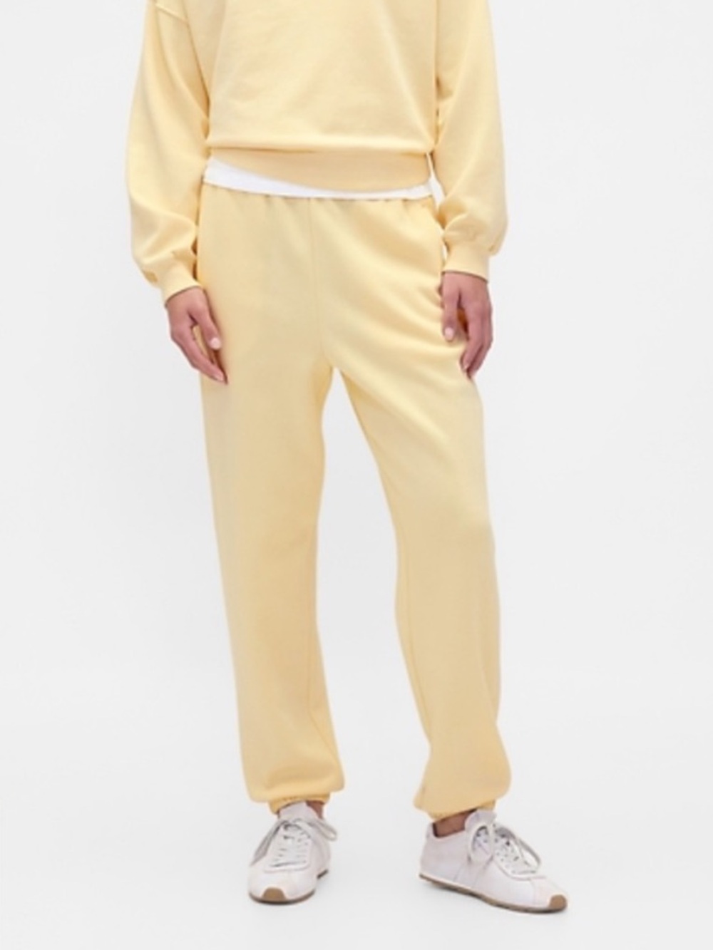GAP cozy fleece joggers yellow (pineapple slice) Size Medium